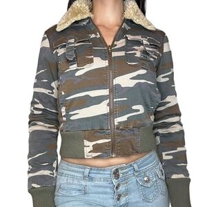 Forever 21  Y2K Camo Bomber Jacket  Size L